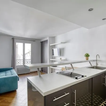 Apartment A Deux Pas De L'elysee Luxe Et Confort Au Coeur De Paris